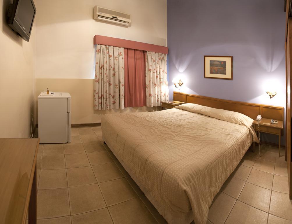 Hotel Bristol อะซุนซิออง ภายนอก รูปภาพ