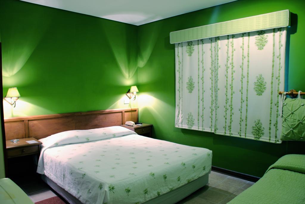 Hotel Bristol อะซุนซิออง ภายนอก รูปภาพ