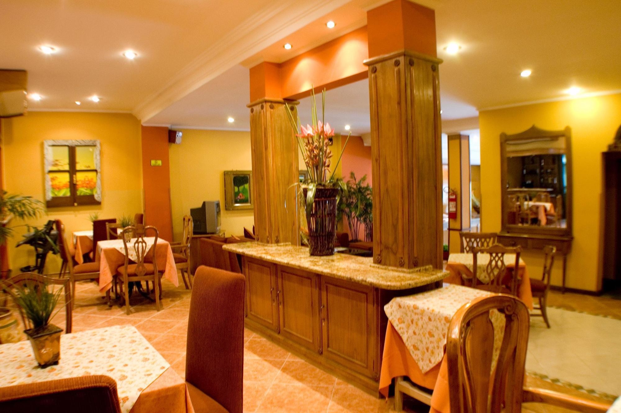 Hotel Bristol อะซุนซิออง ภายนอก รูปภาพ